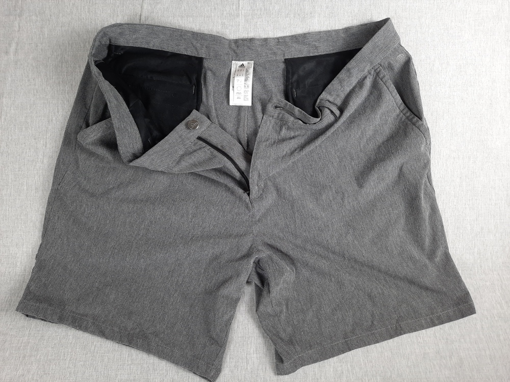 Adidas Men's 42 Wrinkled‎ Stretch Flat Front Pocket Active Golf Short Gray